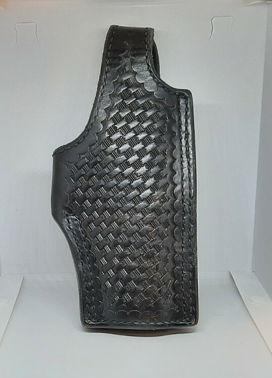 TEX SHOEMAKER & SON Stamped 69H DE RIGHT HAND BLACK BASKET WEAVE