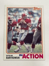 1982 Topps Football #275 - Steve Bartkowski - Atlanta Falcons