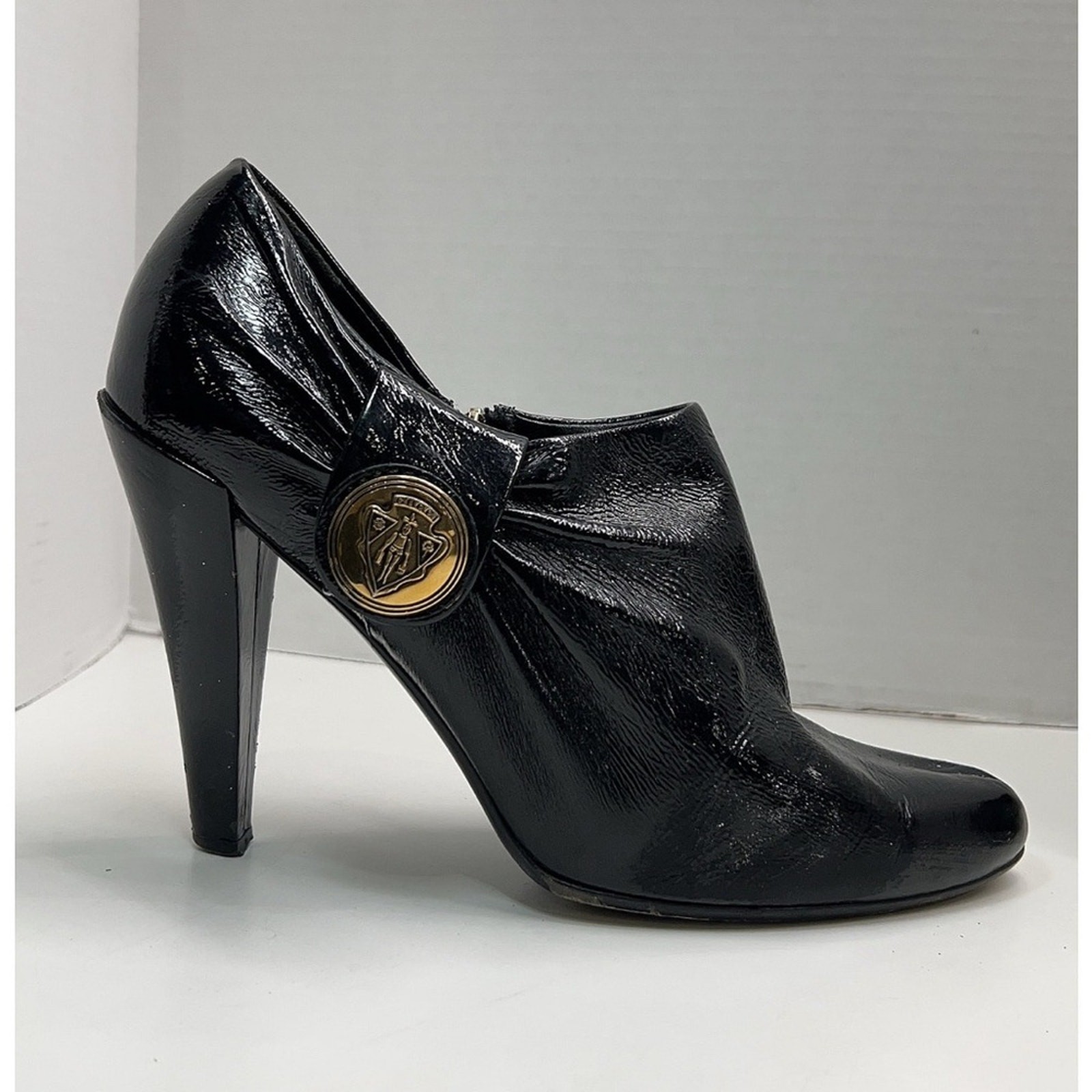 Gucci Black Patent Leather Bootie via Sophisticated Silhouette Size 9.5 thumbnail 9