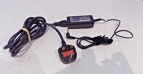 HP PPP018H Laptop Netzteil Ladegerät Adapter 19V 1,58A offiziell funktionsfähig