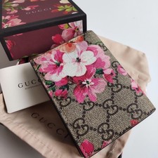 Gucci Blooms GG Wallet Floral PVC Pink Beige Bifold Mini with Box
