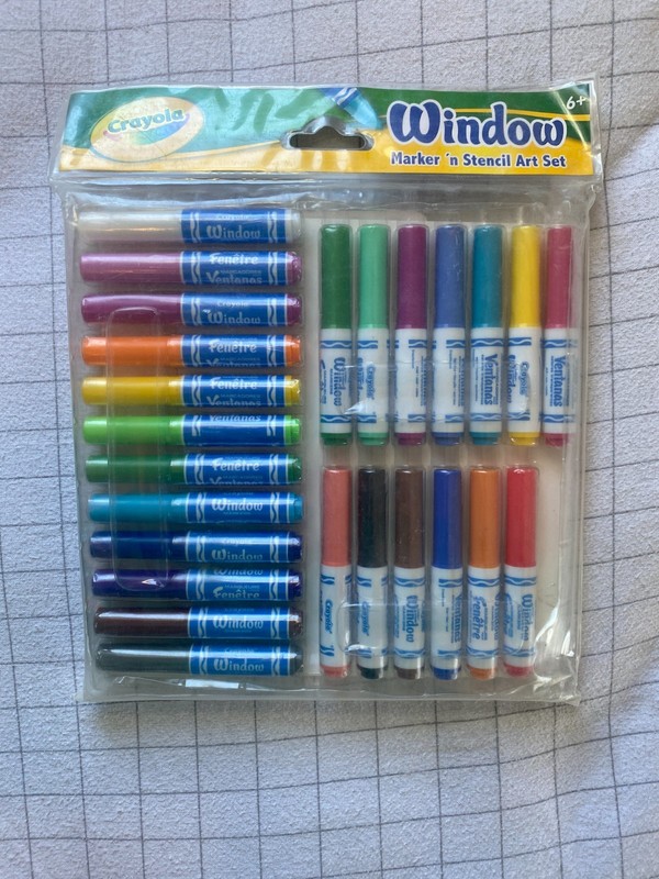 Crayola Washable Window Marker and stencil Art Set from 2014