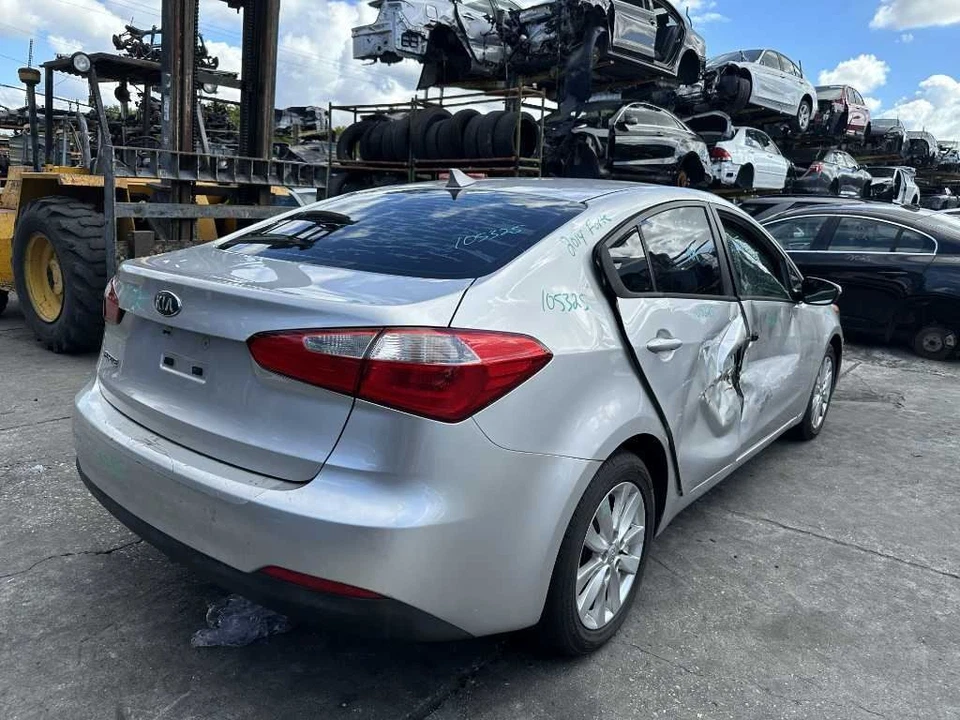 Ignition Switch With Housing & Key Fits 2014 15 16 17 18 Kia Forte - Image 4 of 4