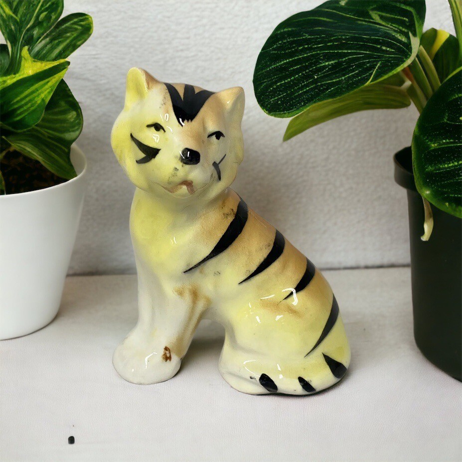 イングランド製 ハリネズミ フィギュリン シェラット&シンプソン 2026