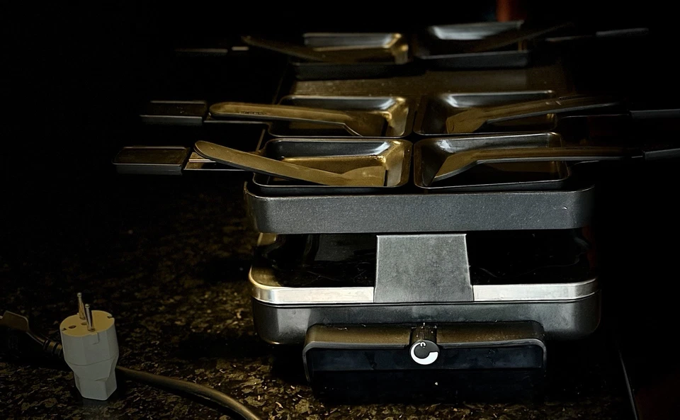 Raclette-/ Grillgerät der Schweizer Marke Kaltenbach. - Bild 2 von 4