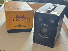 Vintage Kodak Six-16 Brownie Junior Box Camera w/ Kodak Field Case De Luxe Box