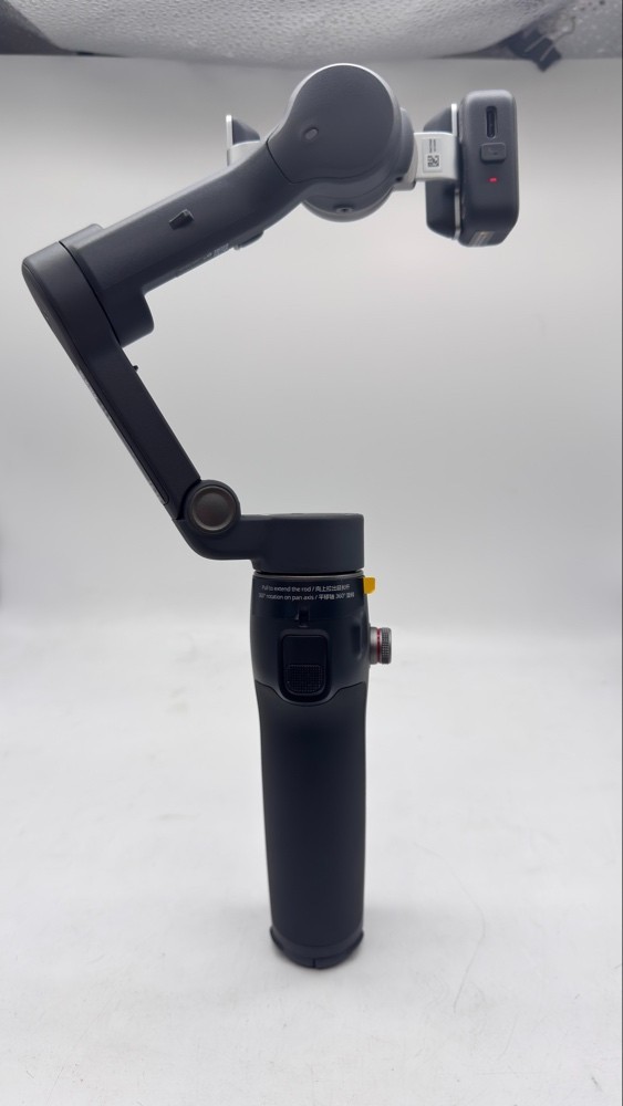 DJI Osmo Mobile 8 Smartphone Stabilizer Gimbal - Packaged image 5