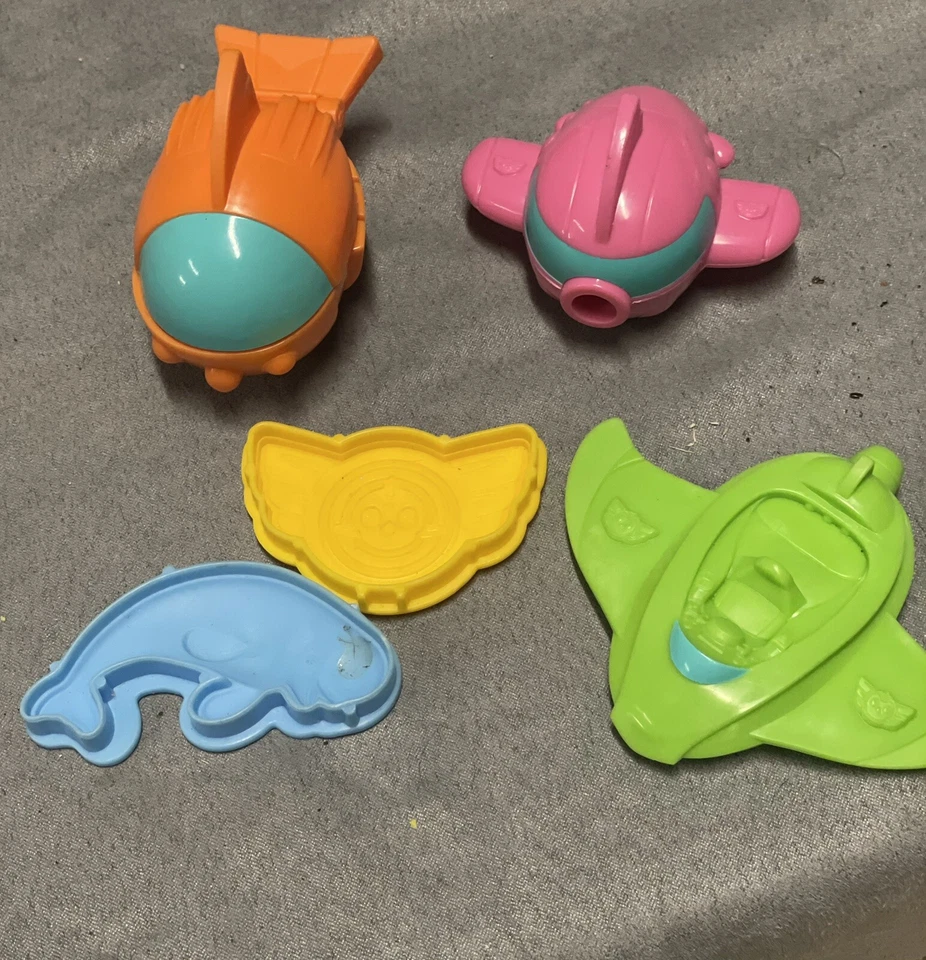 Huge Play- Doh Lot- Transformers, Mr Potato Head, Top Wing Molds , Animal Cutter - Image 2 of 4