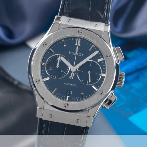 Hublot Classic Fusion Chronograph Automatik Titan Ref. 521.NX.7170.LR VP: 8200€