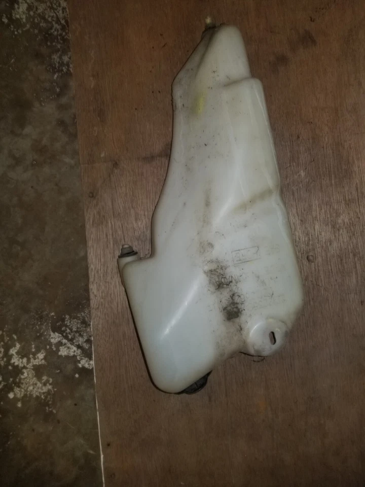 Used 1994 GMC Sonoma Wiper Fluid Reservoir — 第 2/2 张图片