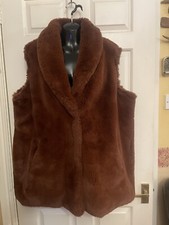 Nutmeg Chocolate Deep Faux Fur Gilet Size 20 22, Popper Fastener Hidden Pockets