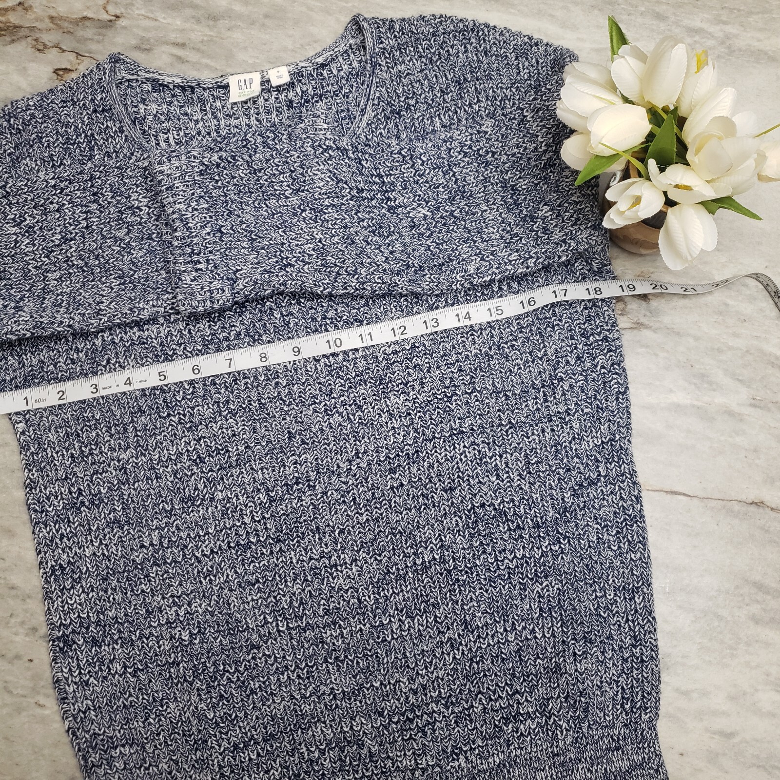 GAP Size Small Women's Split Neck Pullover Sweate… - image 7