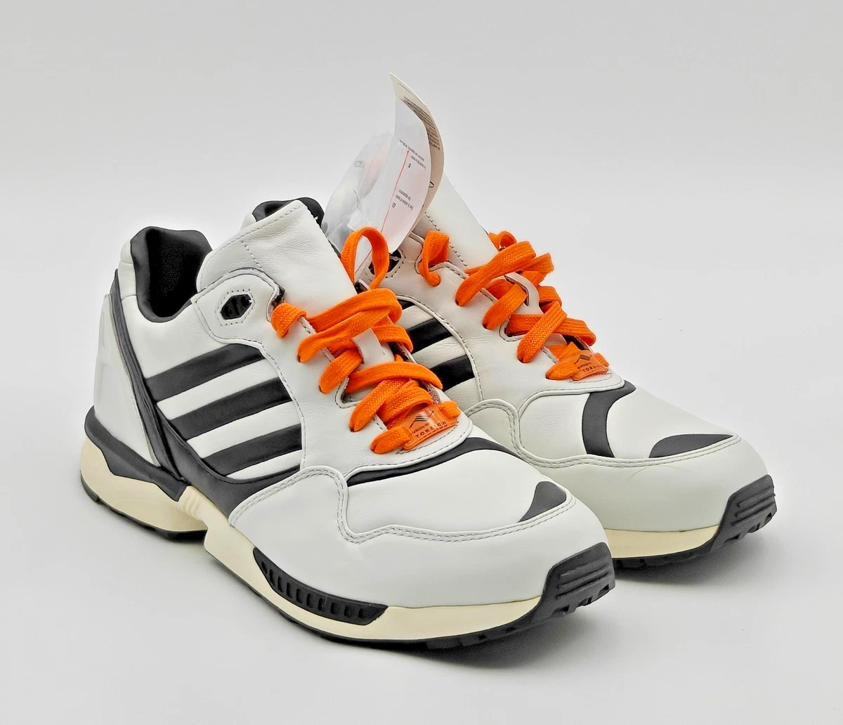 Preços baixos em adidas Juventus FC x ZX 6000 A-ZX Series - Home