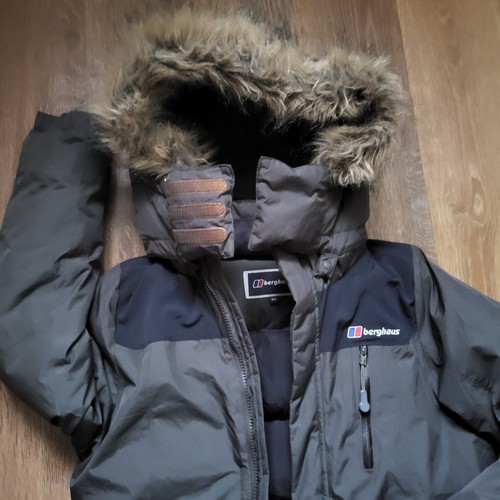 Dark Khaki Berghaus Puffer Jacket Fur Hooded Mid-length Age 15 Teenager Unisex - Picture 12 of 17