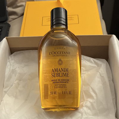 L'OCCITANE Amande Sublime Almond Shower Oil Body Oil Unisex 8.4 fl oz