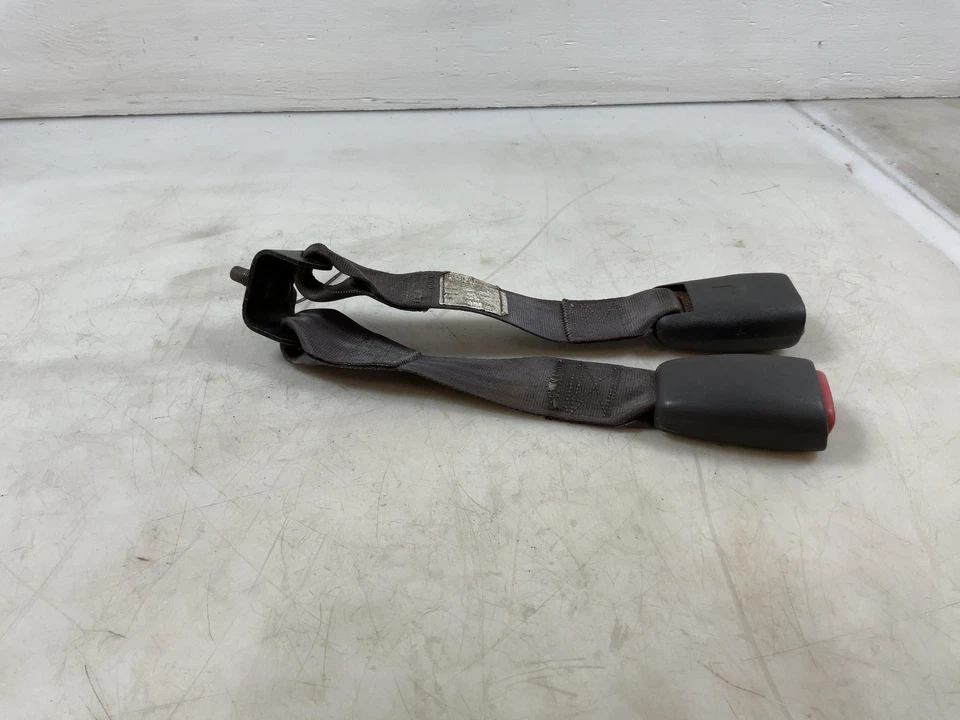 Jeep TJ Wrangler OEM Rear Seat Belt Buckles 1997 1998 1999 2000 2001 2002 053701 - Imagem 4 de 4