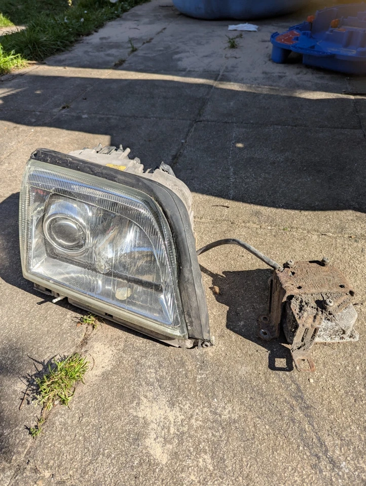 Ксеноновая фара для правой стороны Mercedes SL R129 1298209161 SL500 SL280 SL600 SL320 - Изображение 2 из 4