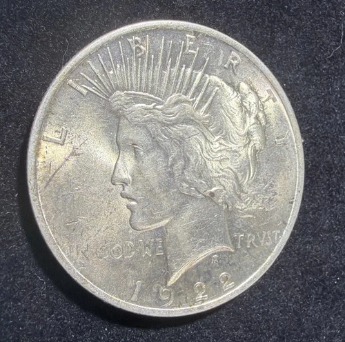 * 1922-P * CHOICE to GEM BU MS PEACE SILVER DOLLAR * FROM  The Pickett’s Hoard *