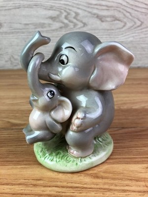 Quon-Quon Japan Elefant Spardose 