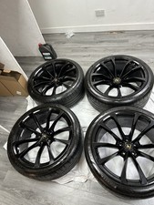 23” Lamborghini urus brand-new wheel from dealer original 