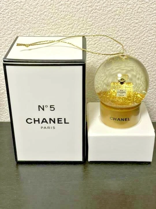 CHANEL 2021 No.5 snow globe mini novelty gold ornament limited