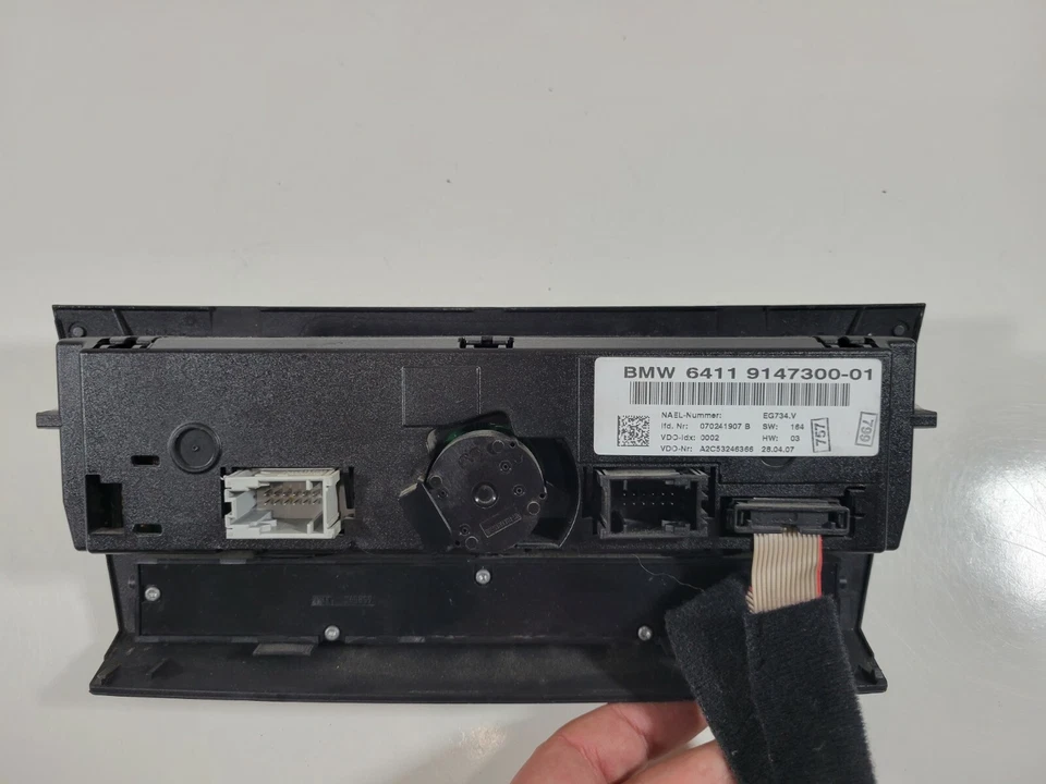 07-10 BMW E90 M3 335i E92 E93 Temperature Climate Control & Heated seat buttons - Image 4 of 4