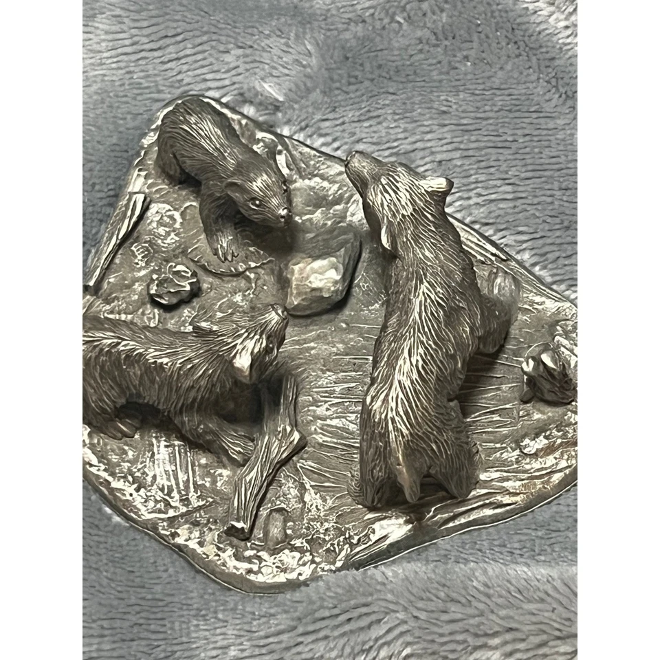Estatuilla familiar de oso de peltre fino de colección 4 pulgadas escultura de vida silvestre firmada M Foto 2 de 4