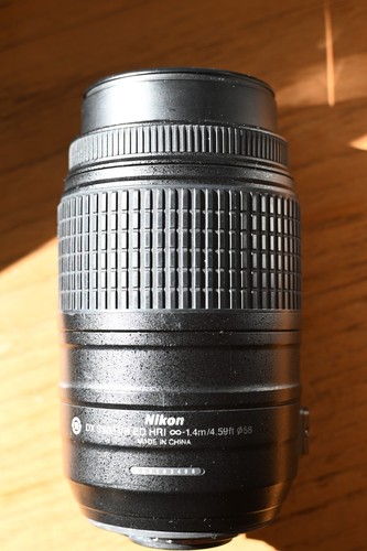 Nikon AF-S DX 55-300mm f/4.5-5.6 G ED VR ZOOM Lens In Original Box, EXCELLENT