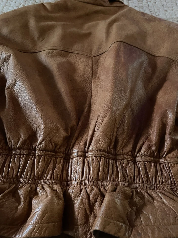 Chaqueta de Cuero Wilson’s De Colección Marrón Motociclista Recortada Almohadillas Grandes Hombros Para Mujer XS Foto 4 de 4