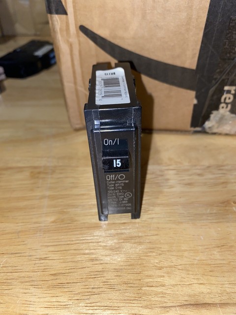 Cutler-Hammer Eaton BR115 Circuit Breaker 1 Pole 15 Amp for sale online