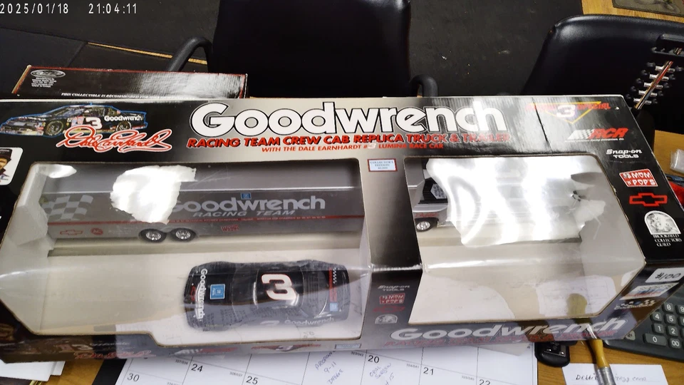 1/24 Brookfield Set 1993 Goodwrench #3 Silver Incentive Show Trailer - Image 4 of 4