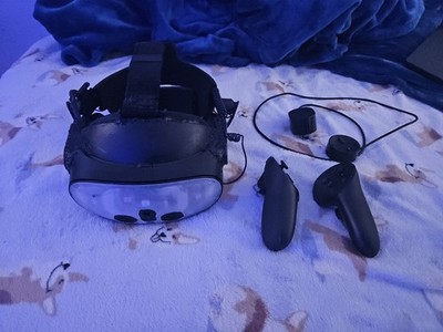 Meta Quest Pro VR Headset With Vive Deluxe Audio Strap And Controllers