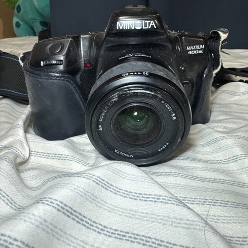 Appareil photo argentique Minolta Maxxum 400si avec objectif