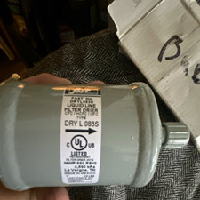 Parker Liquid Line Filter Drier DRYL083S 3/8 in ODF 680 PSIG 16 cu in