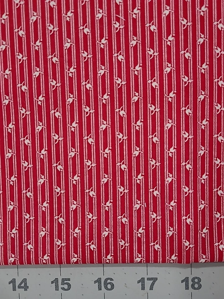 Raya floral roja vintage V.I.P. Impresión Cranston funciona 2 yardas Foto 2 de 4