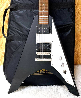 LTD by ESP NINJA-600 Flying-V Guitar Black ARCH ENEMY Michel Amott