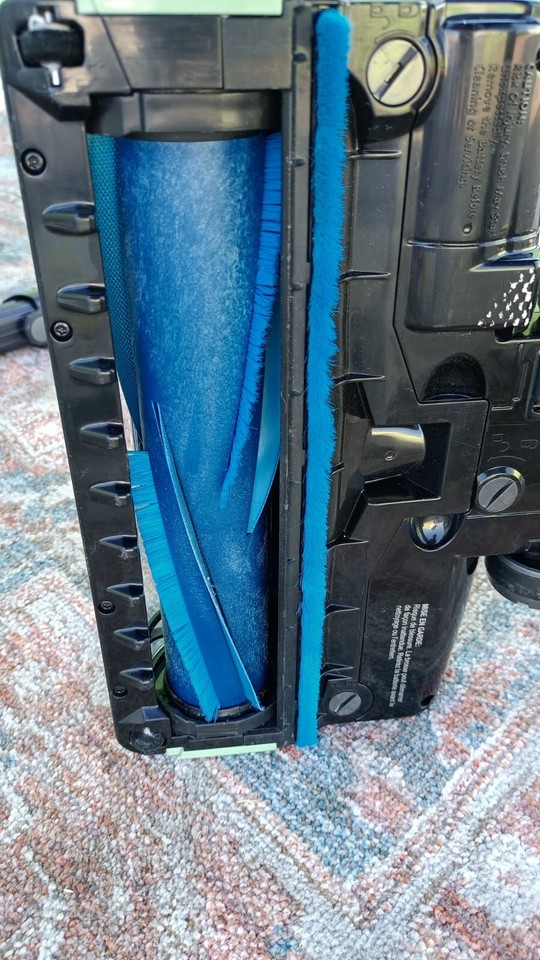 Shark Pet Cordless Stick Vacuum with PowerFins and SelfCleaning Brush