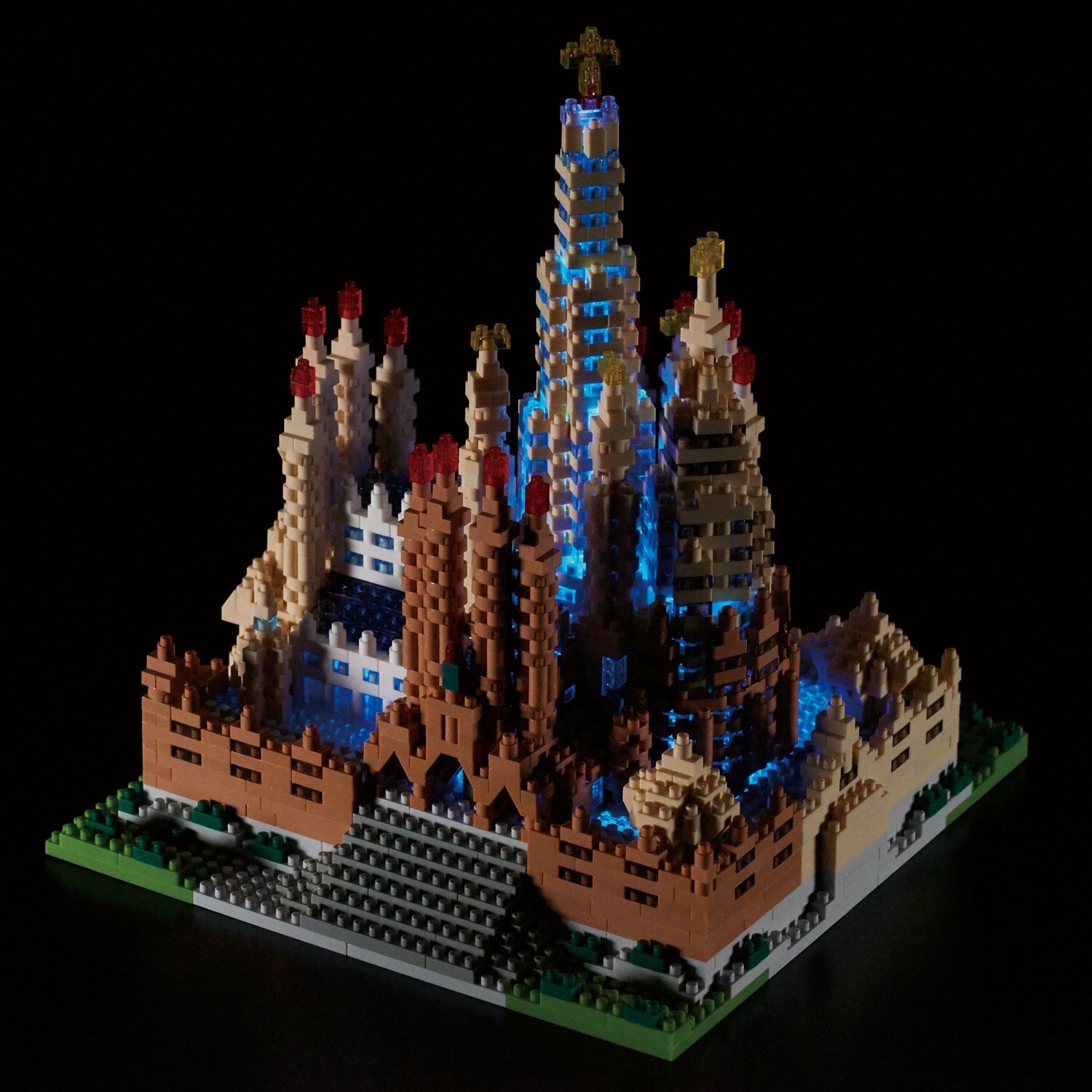 lego architecture sagrada familia