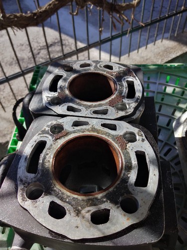 Cilindri e testa Yamaha TZ 250 - Foto 6 di 6