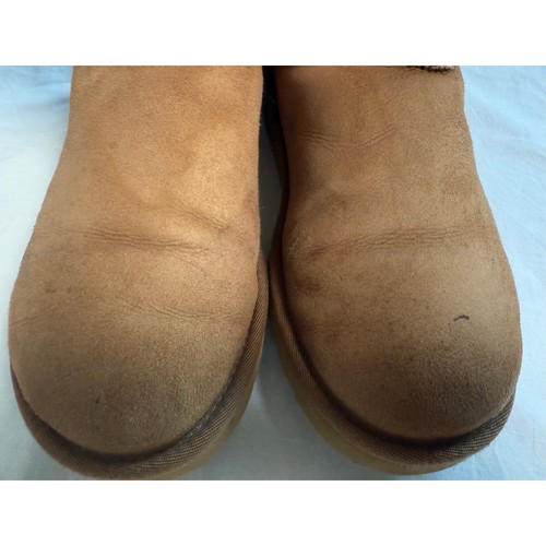 UGG Chestnut Bailey Button Triplet Triple II Stiefel mit Lammfell Größe 7 - Bild 7 von 14