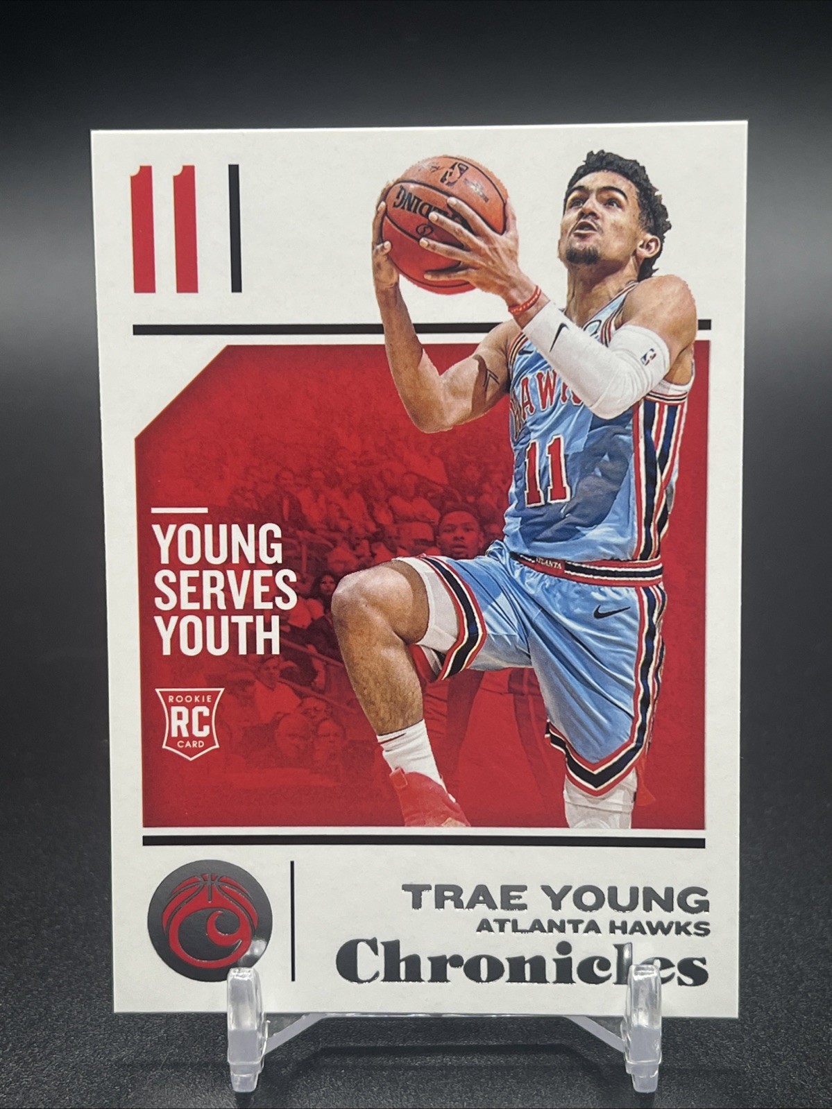 2018 18-19 Panini Chronicles Trae Young Rookie RC #94, Atlanta Hawks