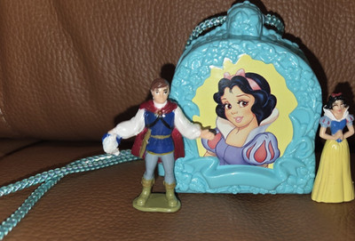 Disney Snow White & Prince Figurines Mini Playset