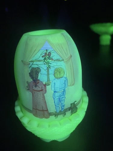 Fenton 1983 Christmas Fantasy Ltd Edition  “Anticipation”  Fairy Lamp #1138