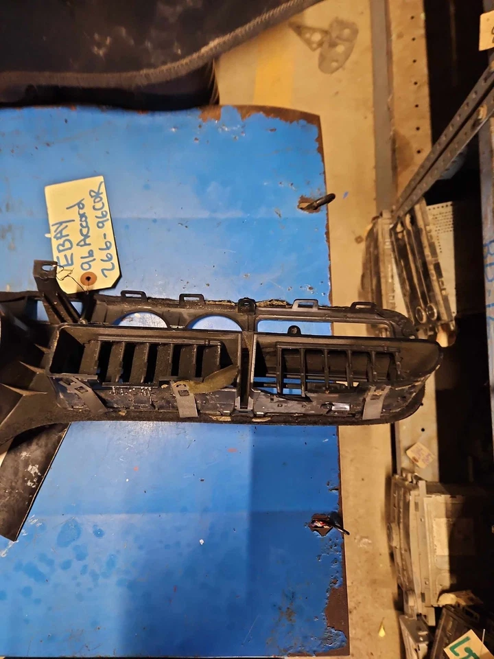 94-97 HONDA ACCORD Instrument Cluster Speedometer Bezel Dash Trim Vents OEM - Image 4 of 4