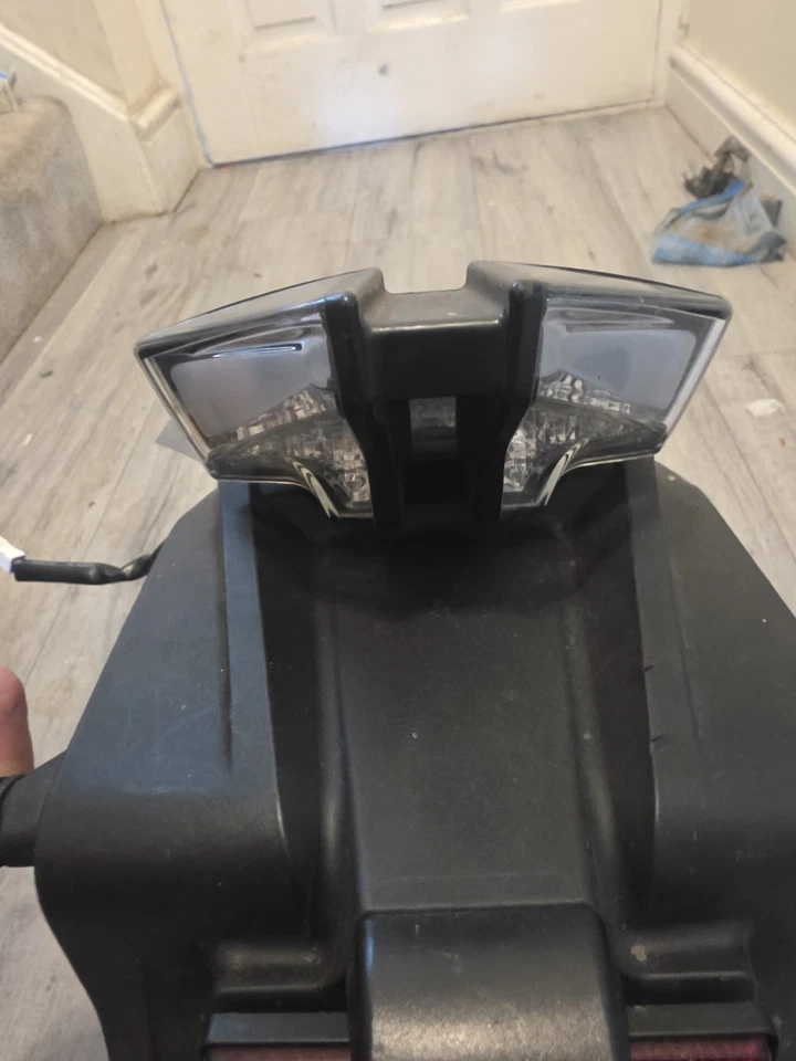 KTM 1290 Adventure 2017 millas freno trasero luz trasera indicadores y placa guardabarros Foto 4 de 4