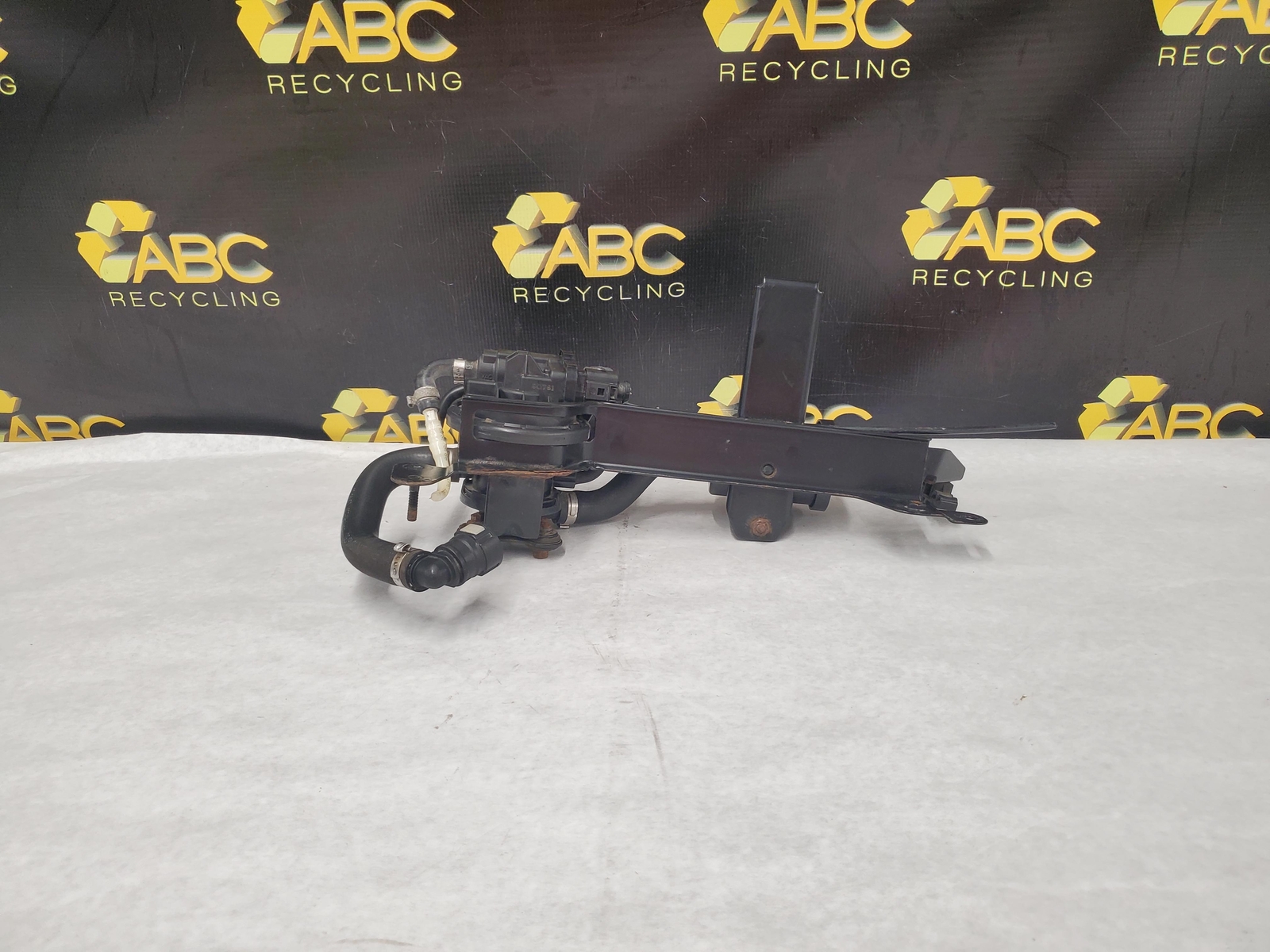 2007 Bentley Flying Spur Fuel Emission Leak Detection Pump Assembly OEM BENTLEY