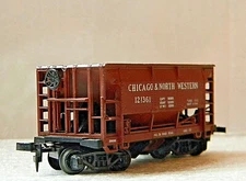 ROCO Ore Car Mining Mine ~ Chicago Northwestern ~ Rd# CNW 121361 - HO