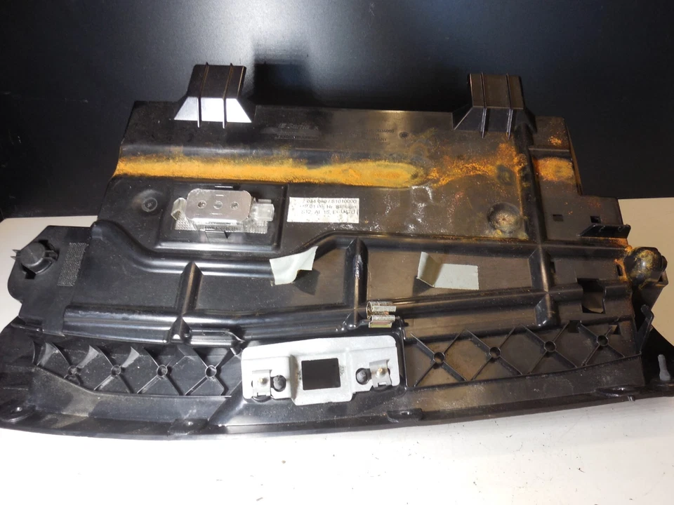 Glove Box Housing Frame Holder 7034080 BMW E60 530d 520i 525i 2004-10 545i 550i - Image 2 of 4