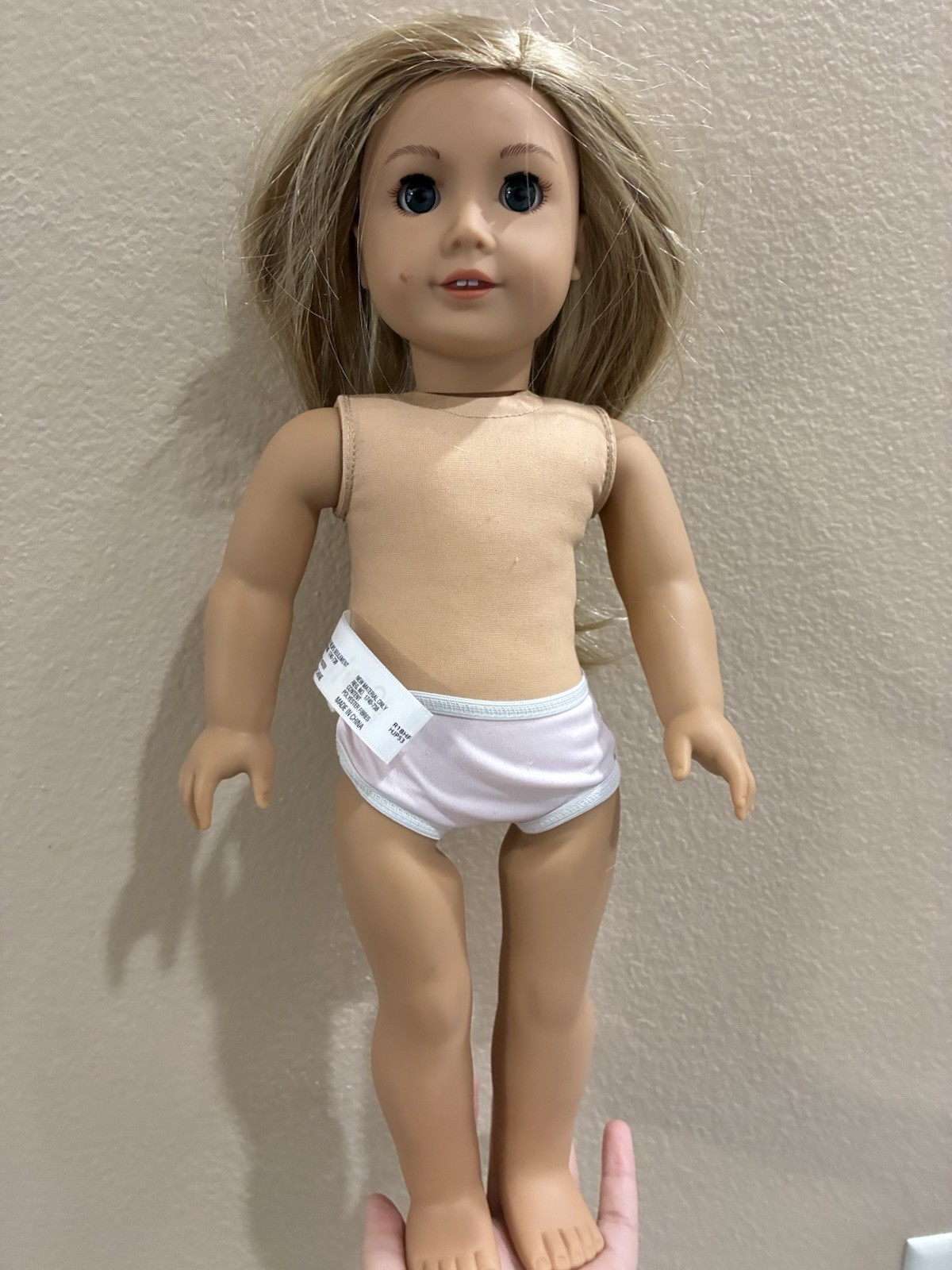 American Girl Truly Me #100(?) Blonde Hair Blue Eyes