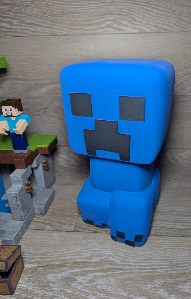 Minecraft Overworld Set Figures Playset bundle - Not complete Some Wear - Used - Image 2 of 4